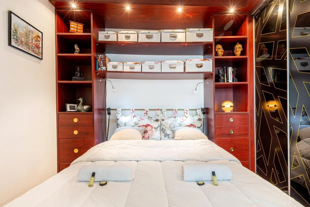 Guestready - Teal Orchids Near Arc De Triomphe Apartment Paris