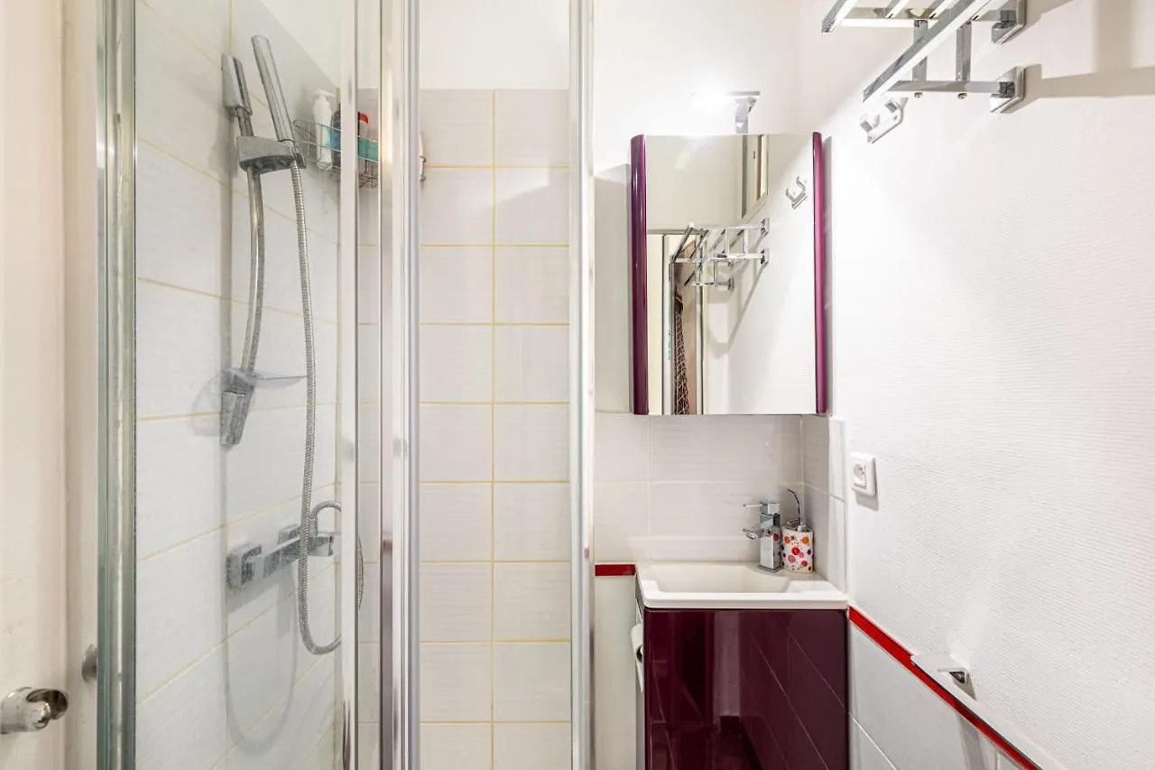 Guestready - Teal Orchids Near Arc De Triomphe Apartment Paris